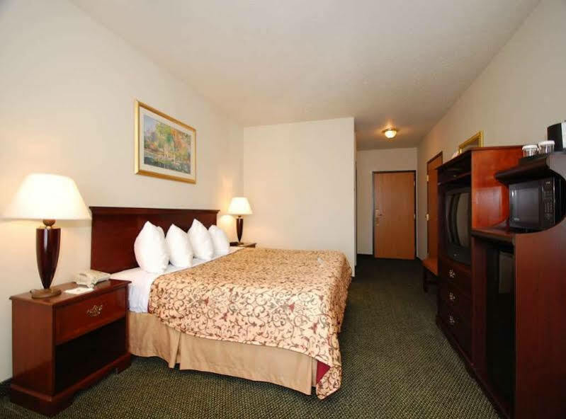 Best Western Annawan Inn Екстер'єр фото